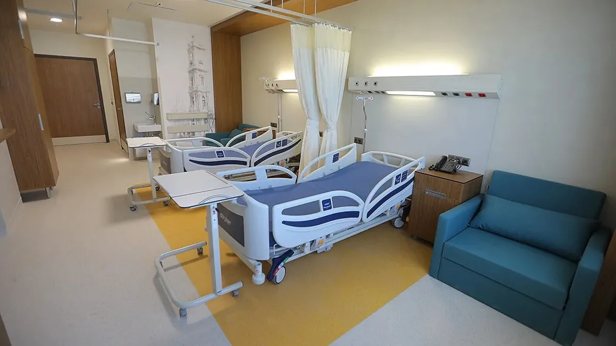 27 şehir hastanesi yaklaşık 40 bin yatak kapasitesiyle hizmet veriyor